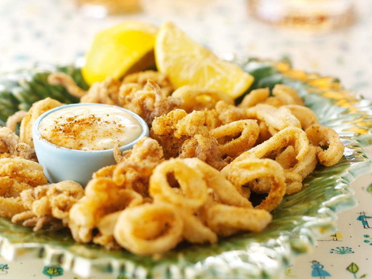 DEEPFRIED CALAMARI WITH LEMON MAYONNAISE. Ooh La Loire